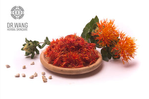 Top 4 Skin Benefits of Safflower Oil